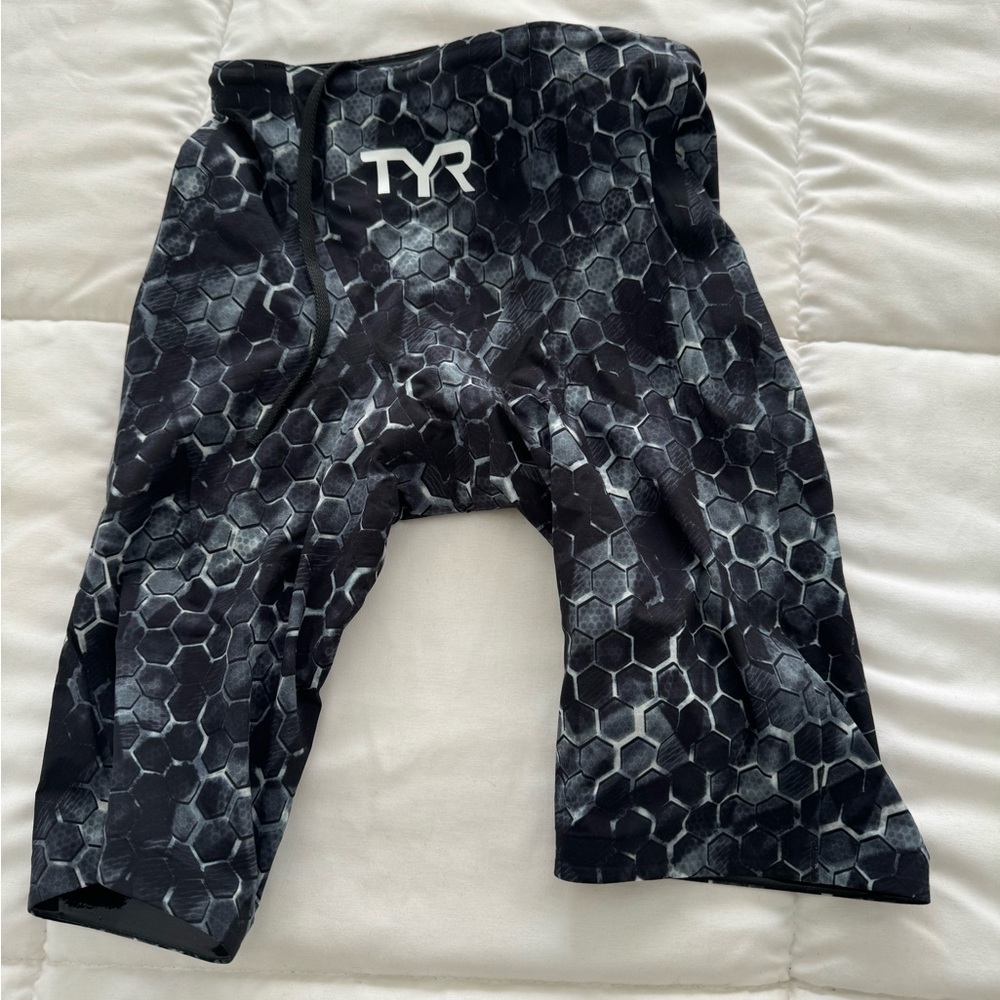 Men’s TYR Avictor Supernova Size 23 High Waist